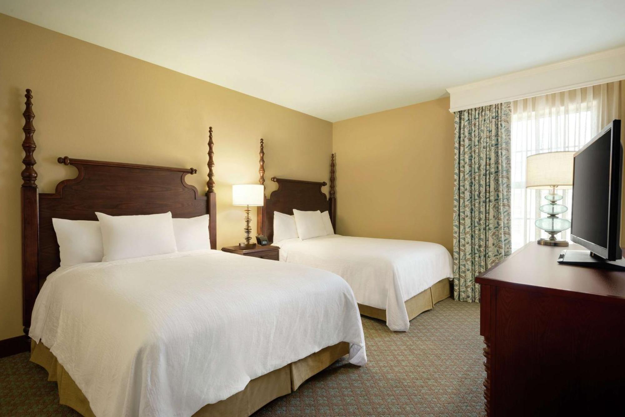 Two Room Suite Two Queen Beds Hearing Access